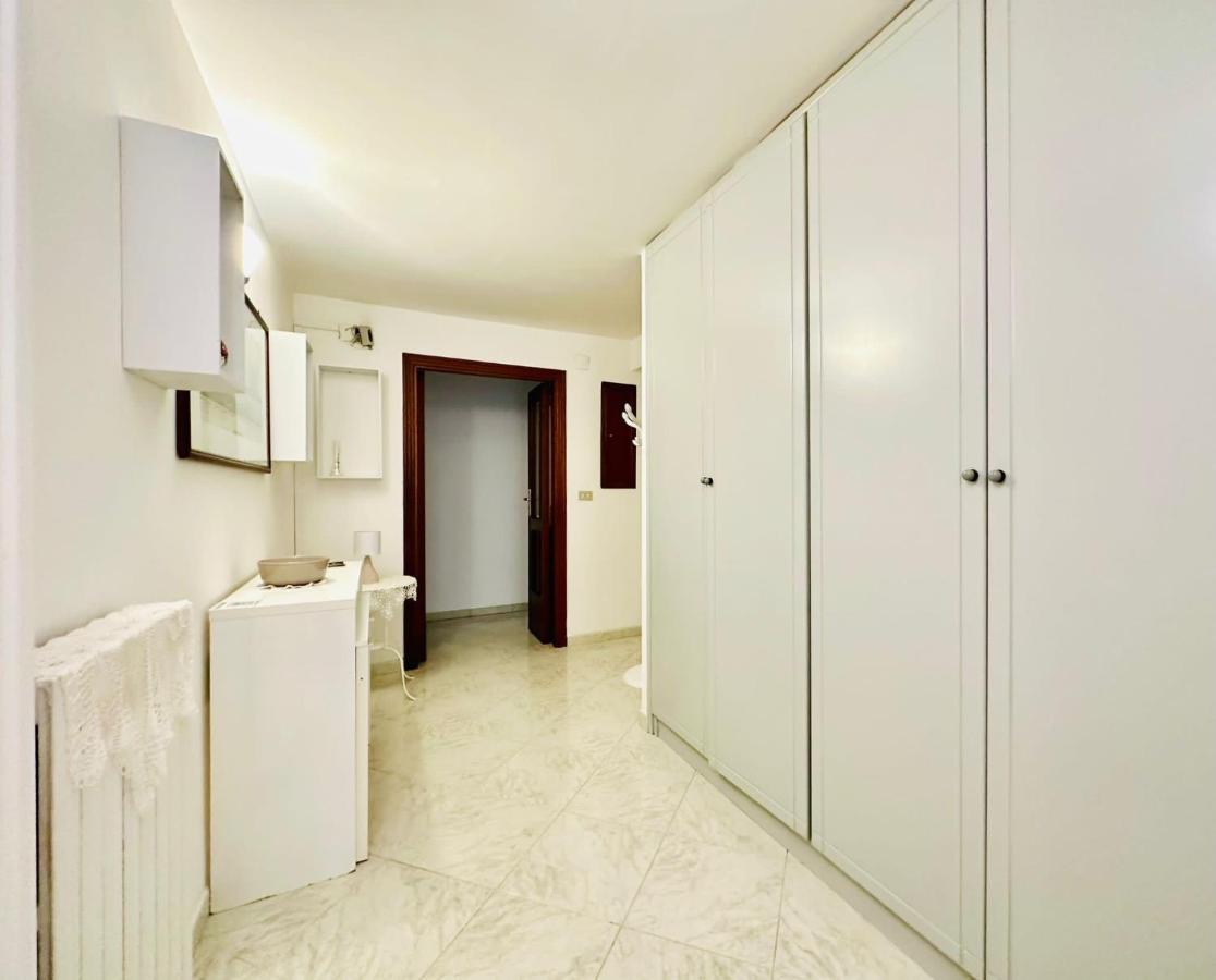 Family Relax Caracciolo Bed & Breakfast Naples Exterior photo