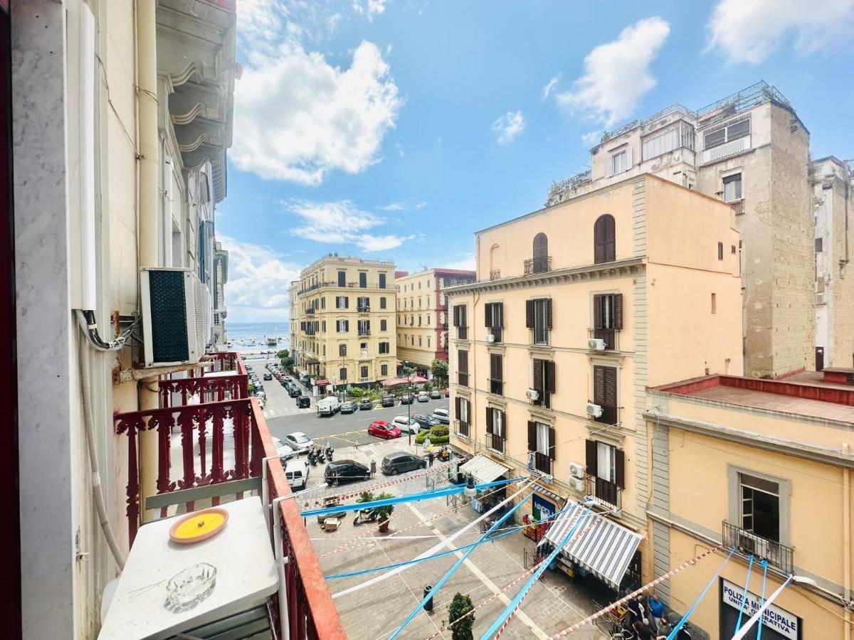 Family Relax Caracciolo Bed & Breakfast Naples Exterior photo